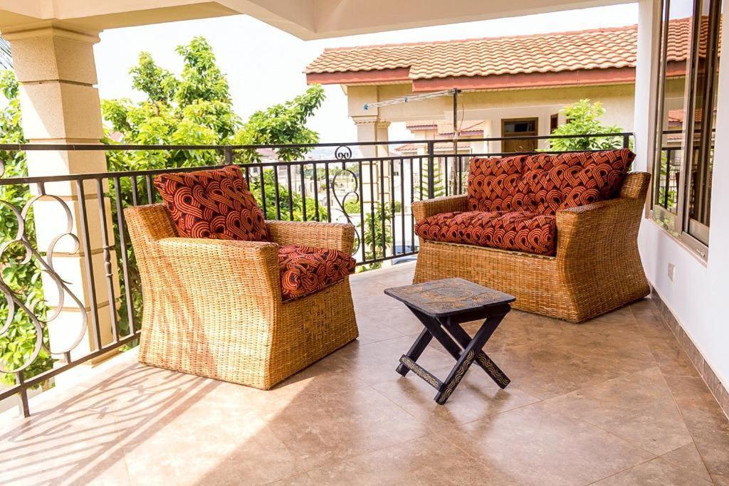 Sandpark Place, West Hills Accra Exterior photo