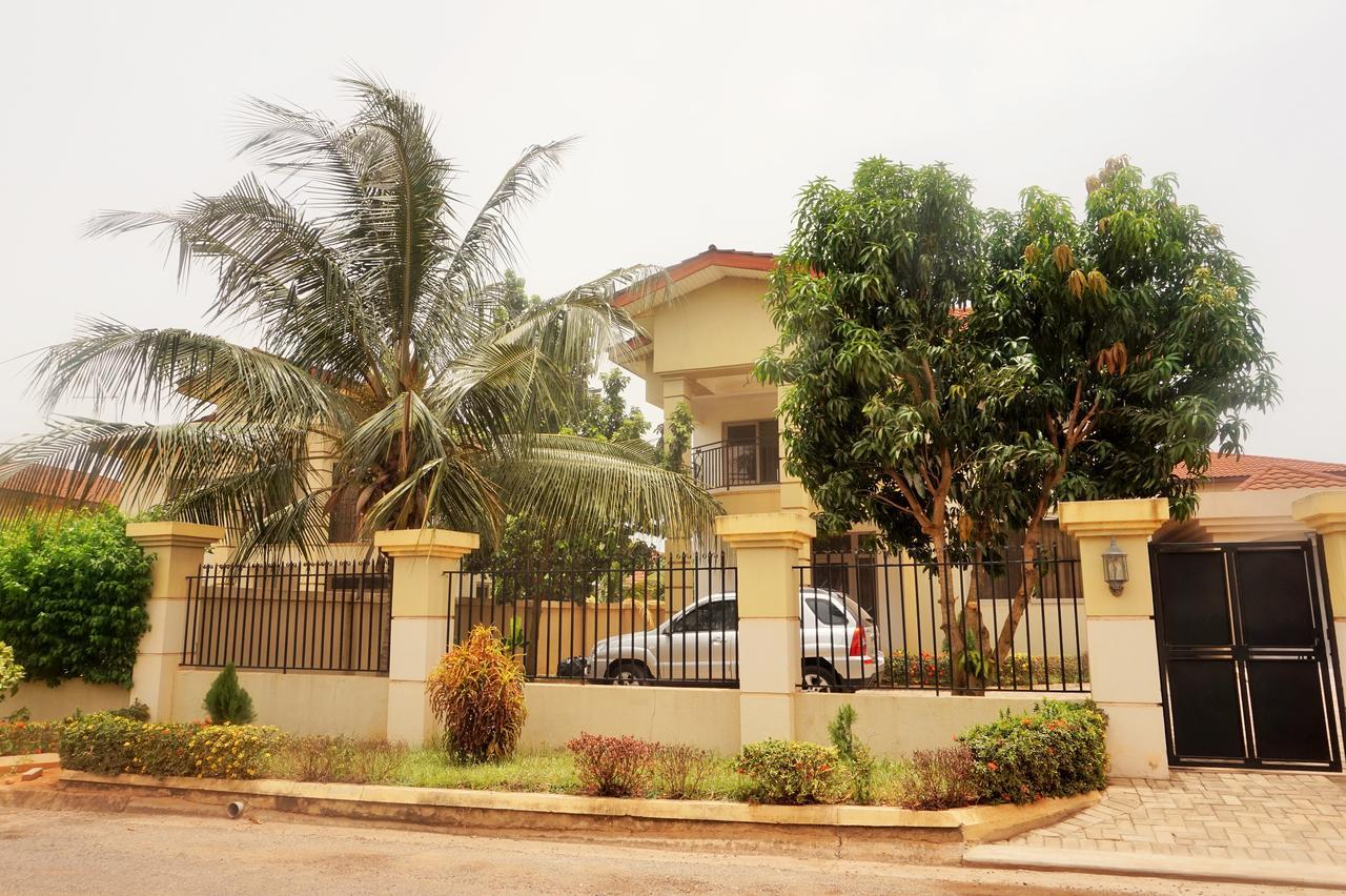 Sandpark Place, West Hills Accra Exterior photo